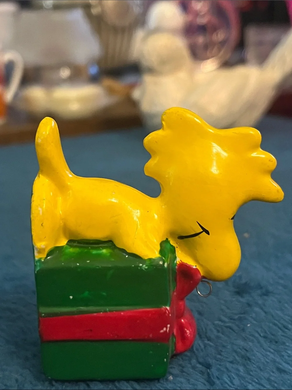 Vintage 1972 Yellow Woodstock-Style Ornament Holding Green & Red Gift 043